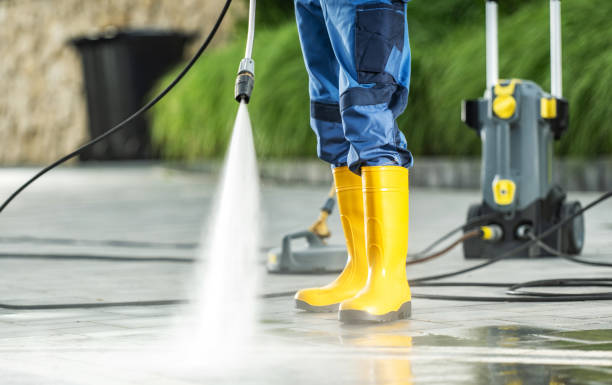 Best Local Pressure Washing Services  in Brooklyn Center, MN